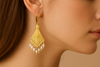 Pendientes largos: movimiento, elegancia y personalidad
