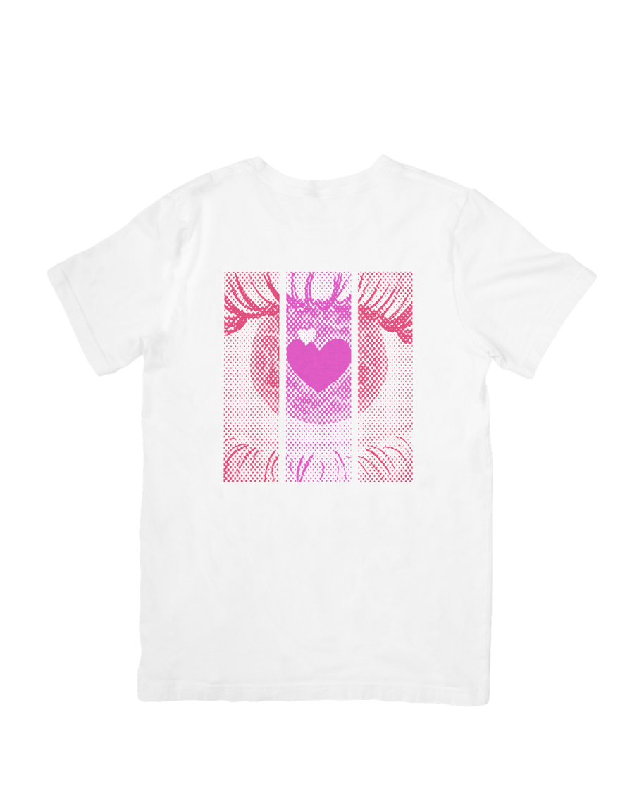 Camiseta ojo con corazón rosa