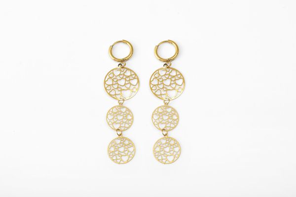 Pendientes dorados calados corazones