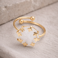 Anillo dorado abierto circular