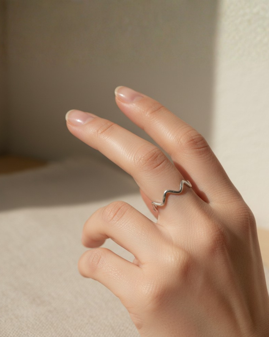 Anillo plateado ZigZag