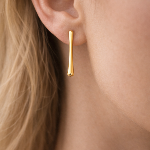 Pendientes barra dorada