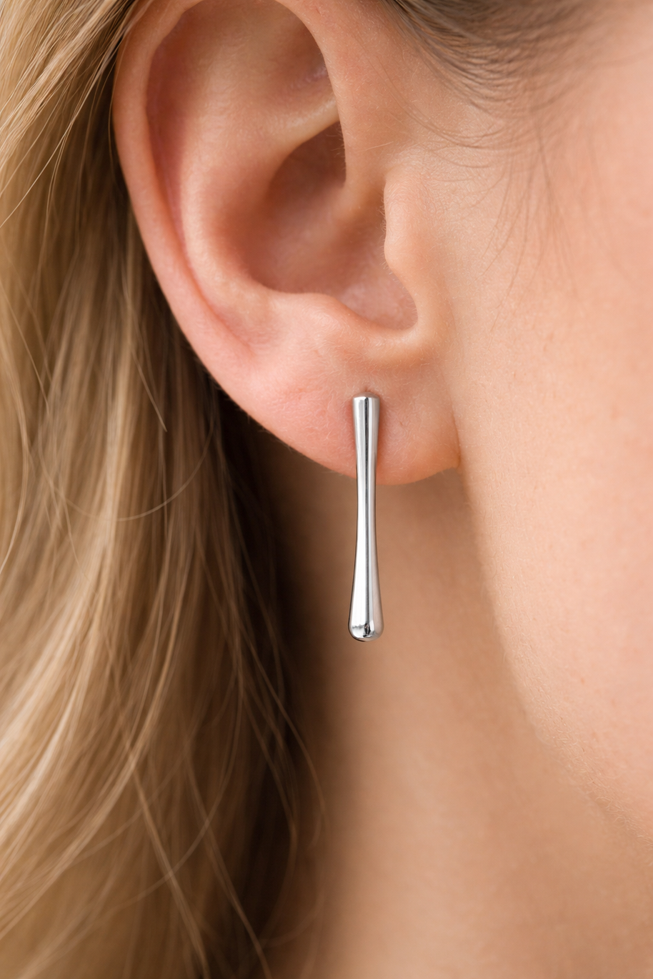 Pendientes barra plateada