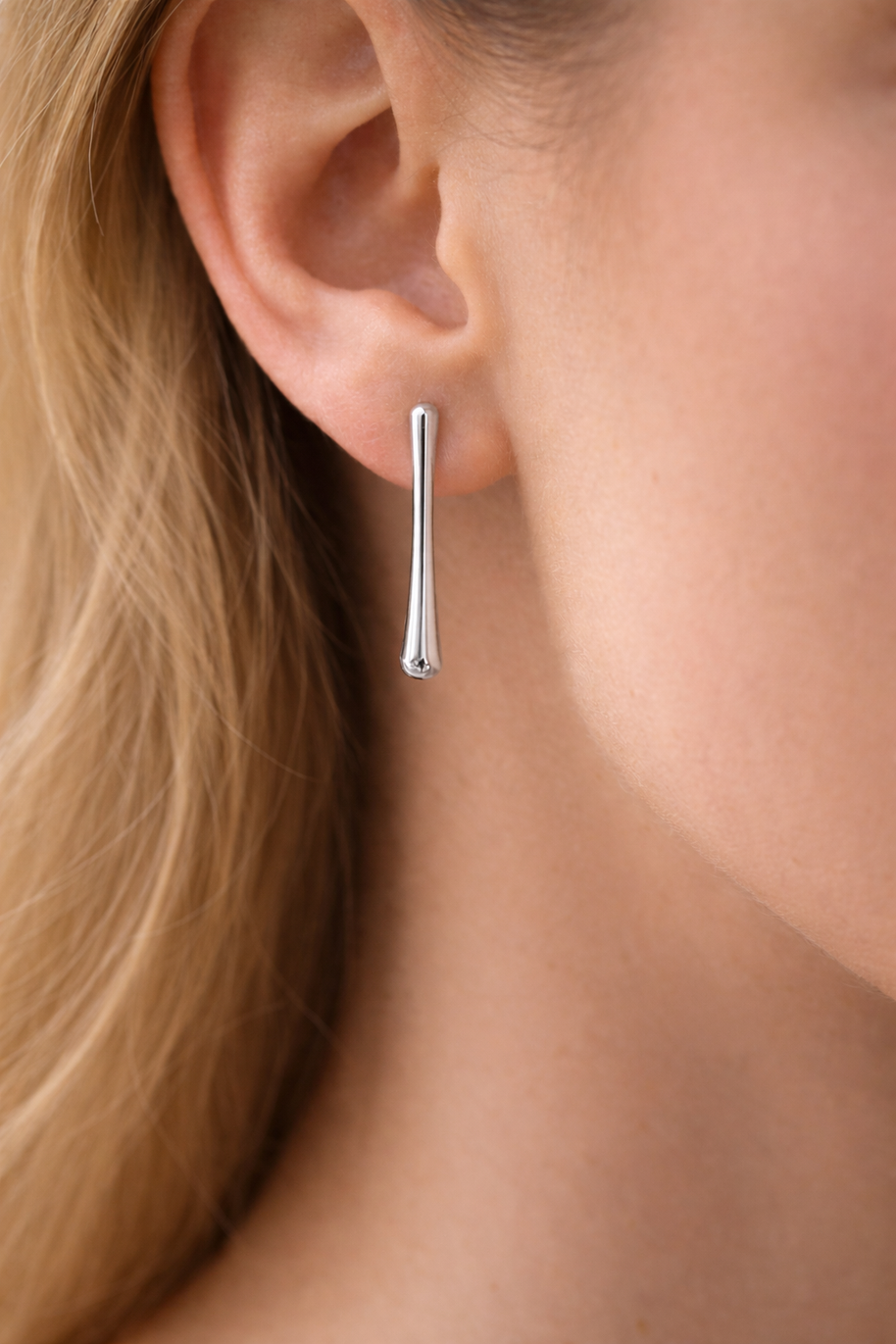 Pendientes barra plateada