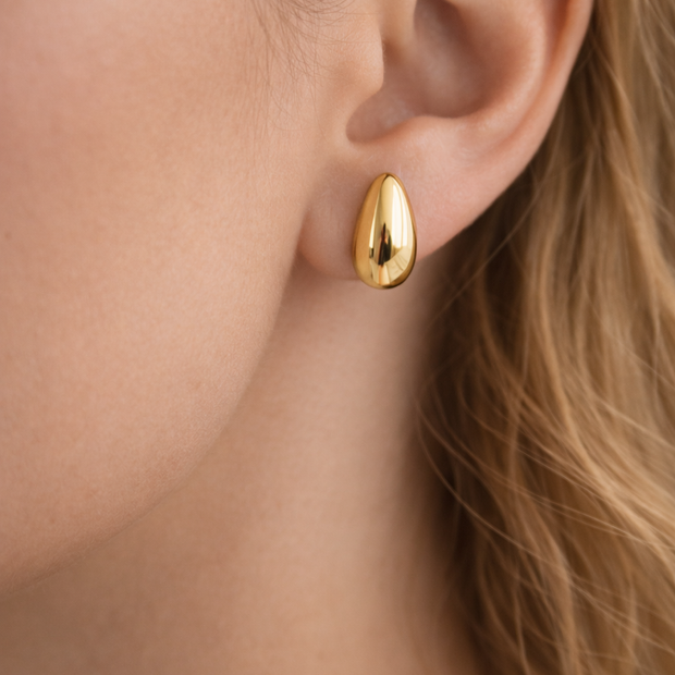 Pendientes dorados gota