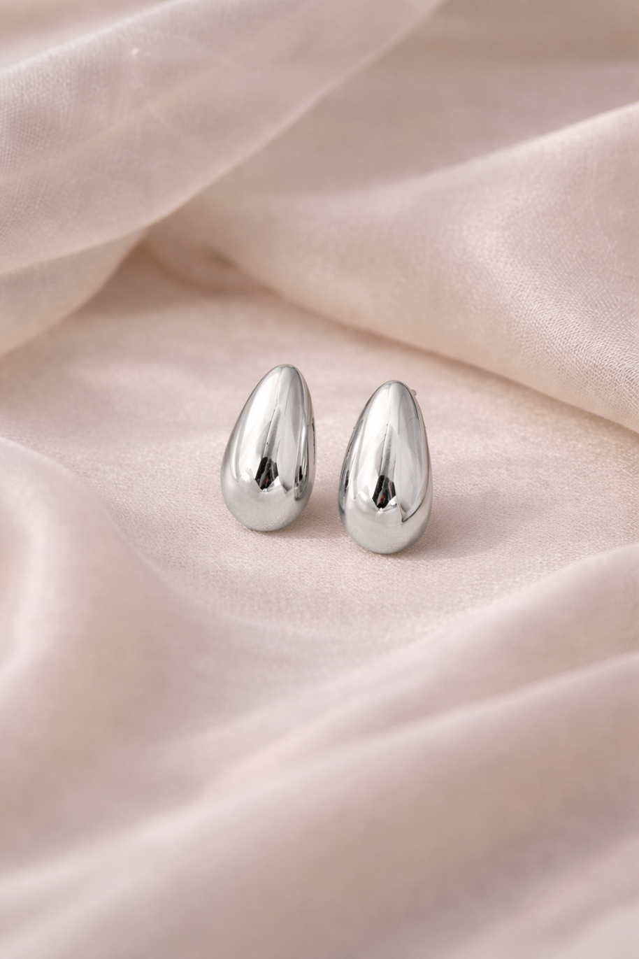 Pendientes plateados gota