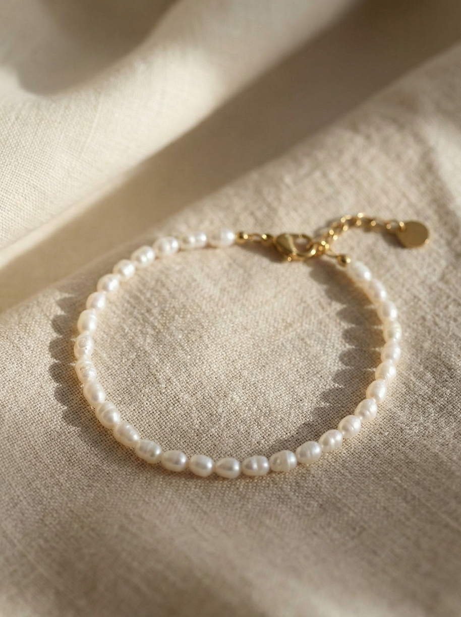 Pulsera clásica de perlas naturales pequeñas