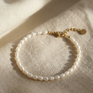 Pulsera clásica de perlas naturales pequeñas