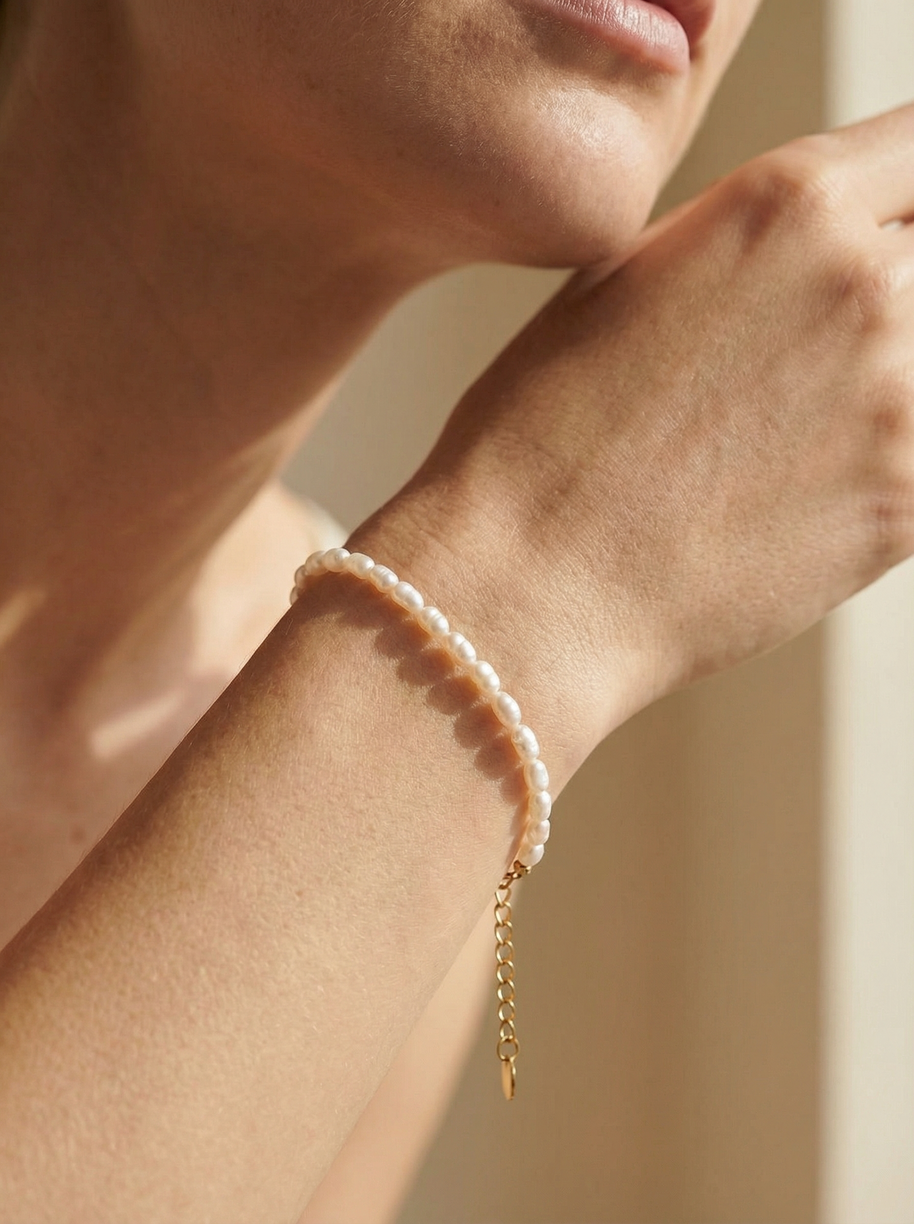 Pulsera clásica de perlas naturales pequeñas