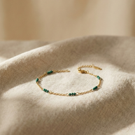 Pulsera dorada piedras jaspeadas verdes