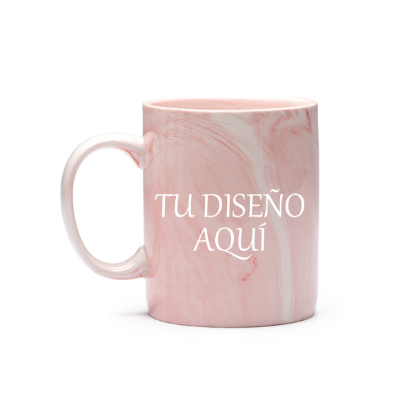 Taza efecto mármol rosa personalizable