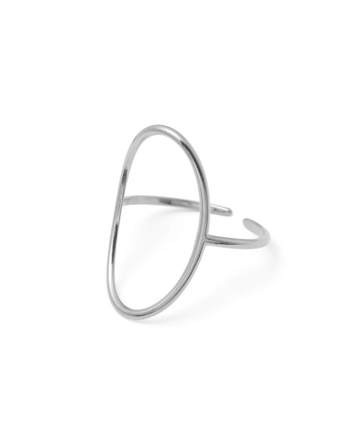 Anillo con diseño ovalado minimalista