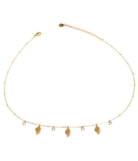 Collar de caracola dorada con circonitas.