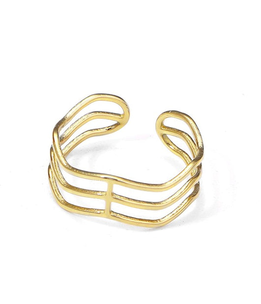 Anillo dorado de líneas onduladas abiertas